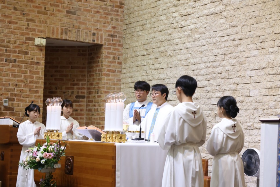 9648e9c70d737e24eedd26769a88d713_1786843642_0202.jpg